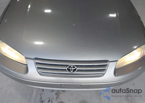 1999 Toyota Camry Le from USA, damaged, VIN 4T1BG22K1XU411632